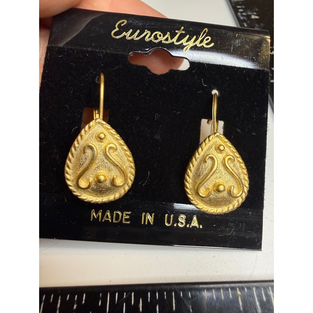 Eurostyle Gold Tone Teardrop Leverback Earrings Embossed Scroll Made in USA